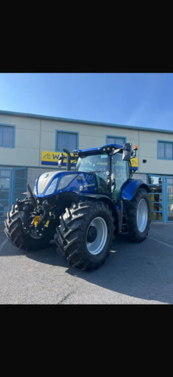 NEW HOLLAND T7.225 BLUE POWER !!!! - Image 1