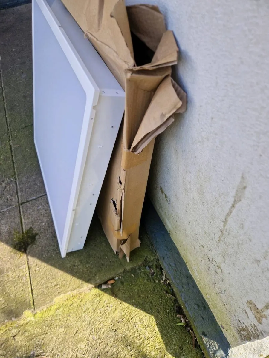 11 x 600x600 LED recessed panels - Image 3