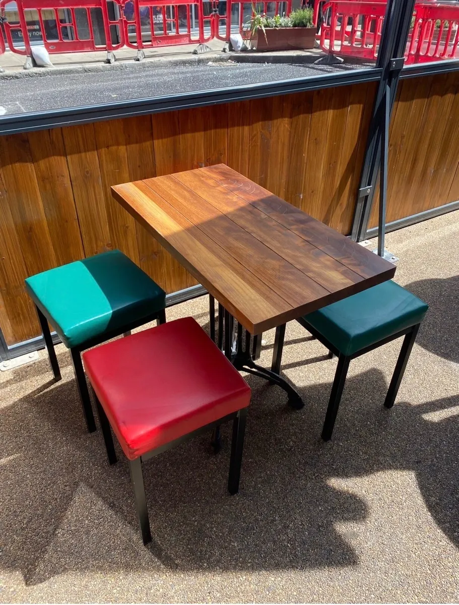 Outdoor tables and chairs - Image 4