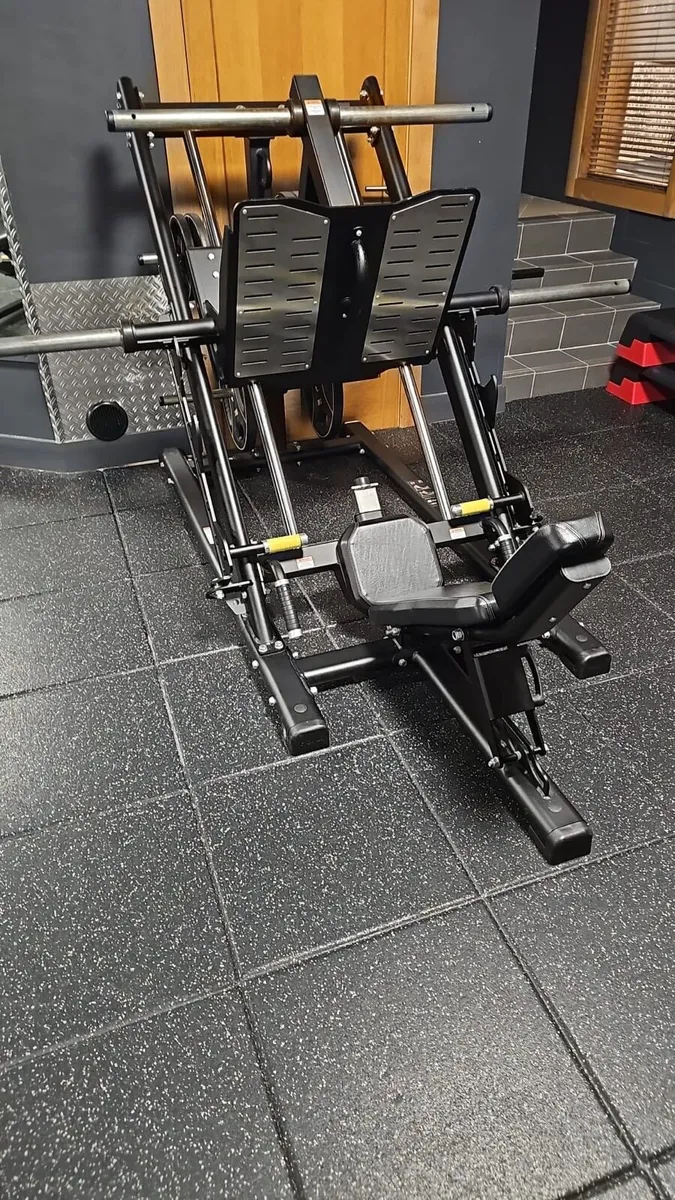 Exigo PL - Leg press - Chest Press - STD Row - Image 1