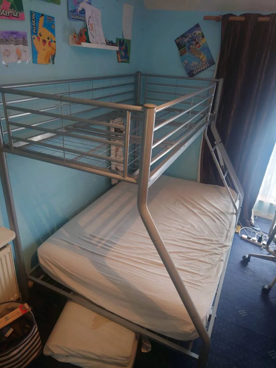 Double with Single Bunk Bed - Image 1