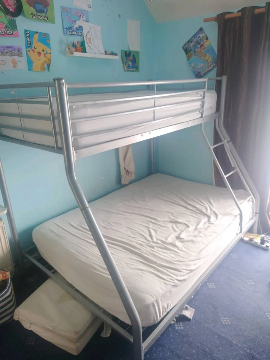 Double with Single Bunk Bed - Image 2