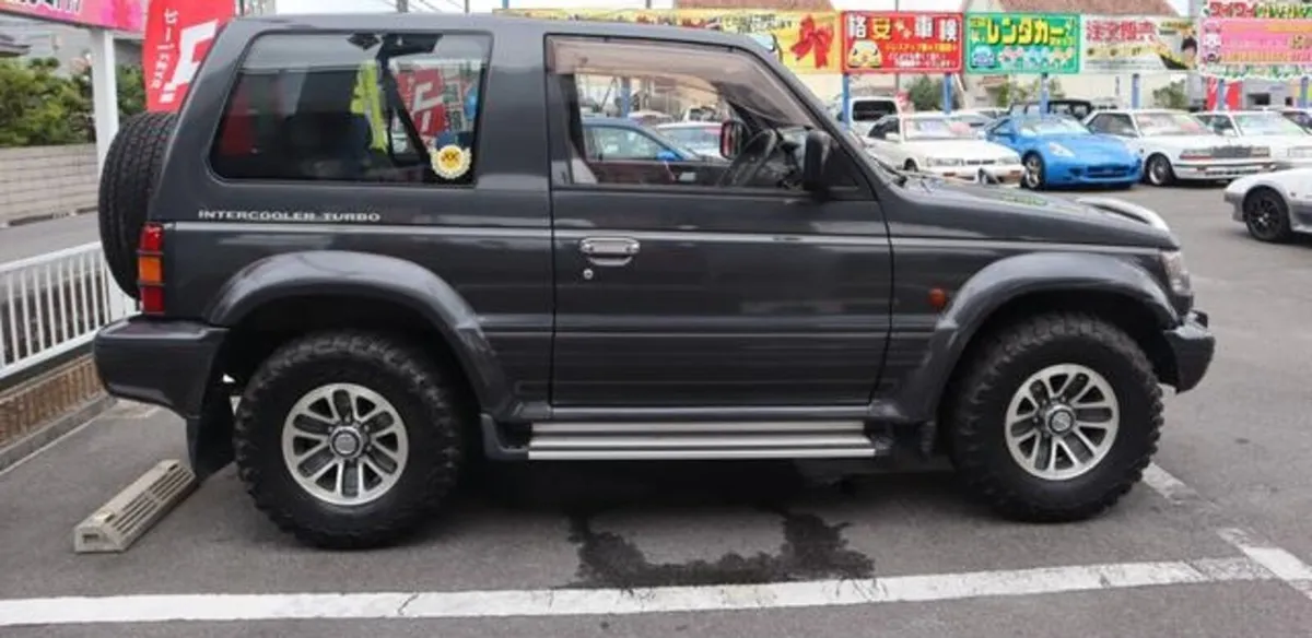 Mitsubishi Pajero SWB 2.5 Diesel 4 seats - Image 3