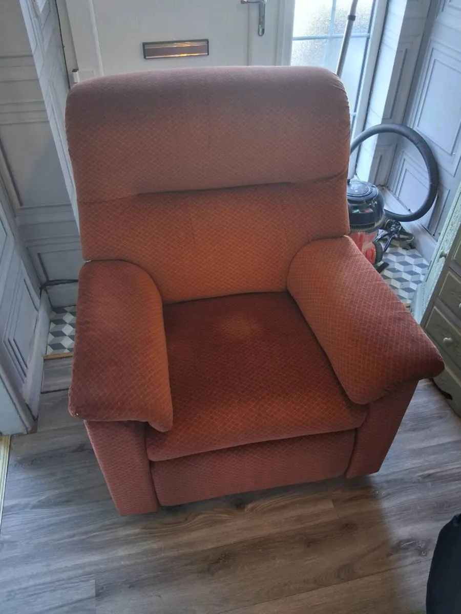 Recliner Chair - Image 2
