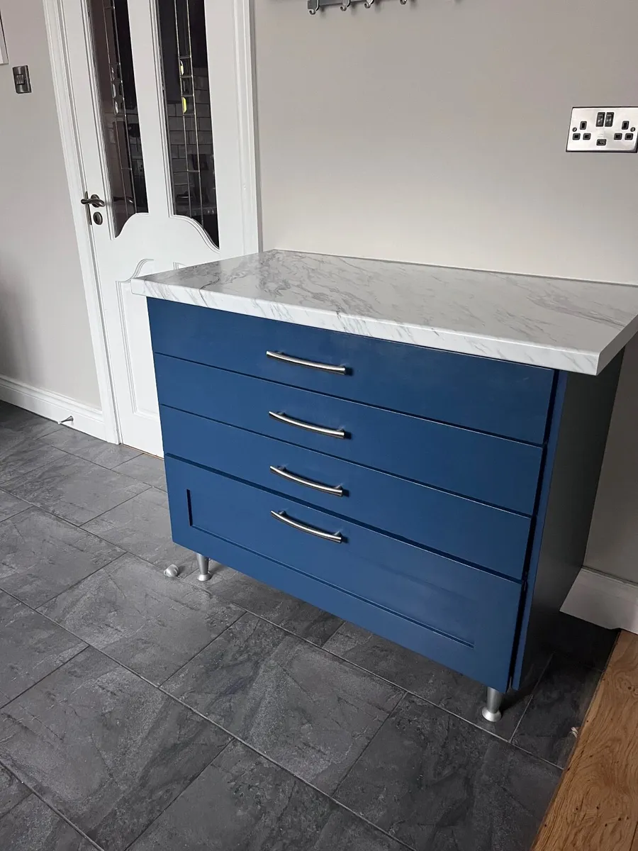 Pre loved solid oak kitchen and utility cabinets - Image 3