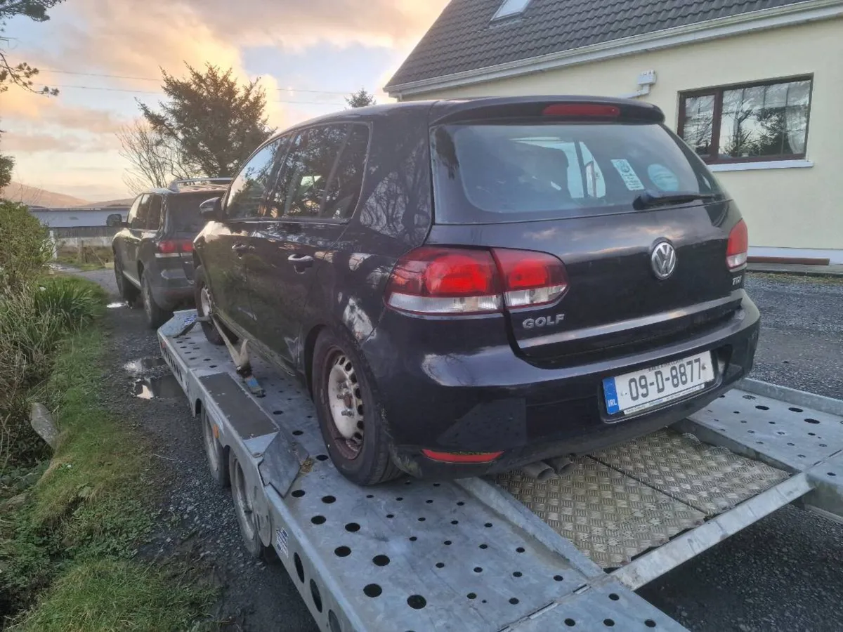 Vw golf breaking - Image 1