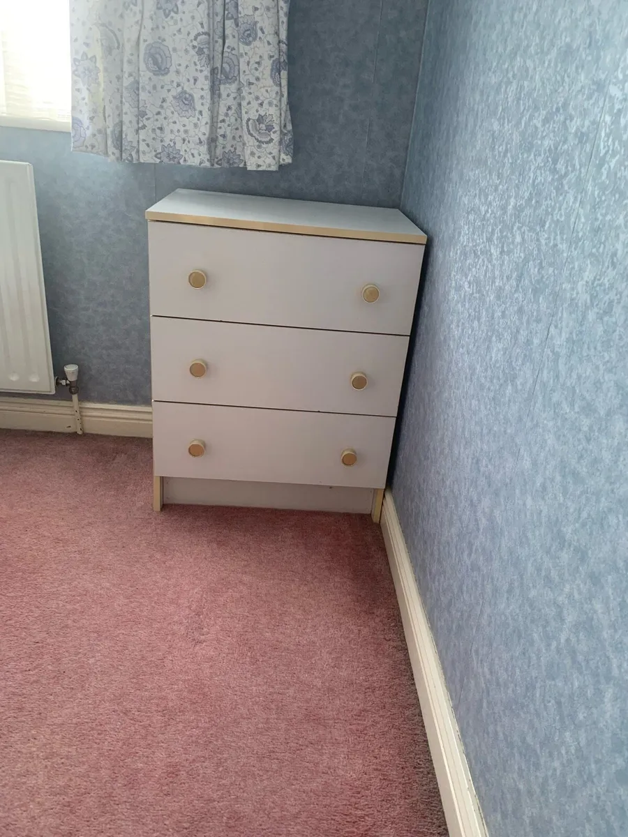 Chest of Drawers