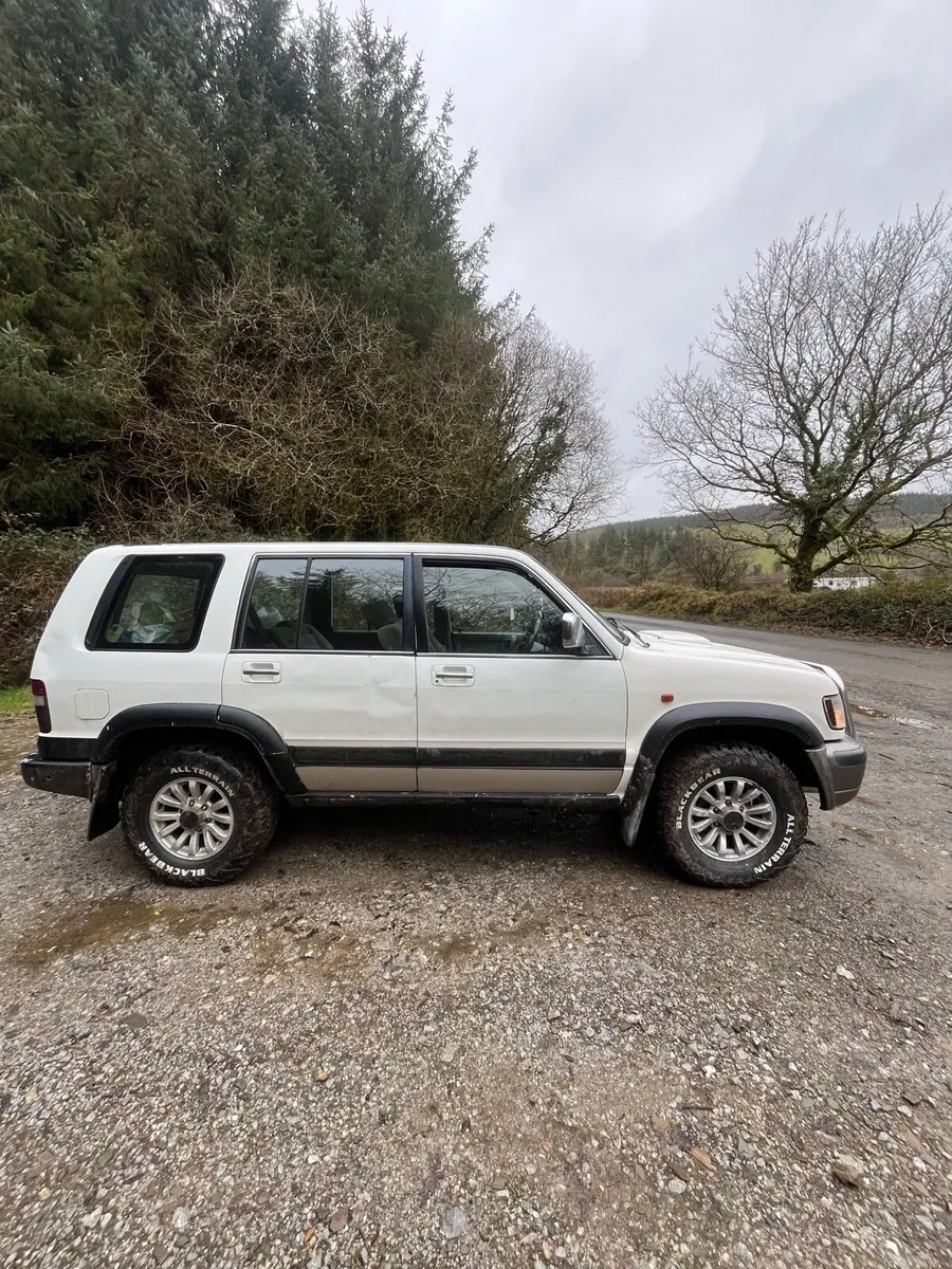 Isuzu trooper - Image 2