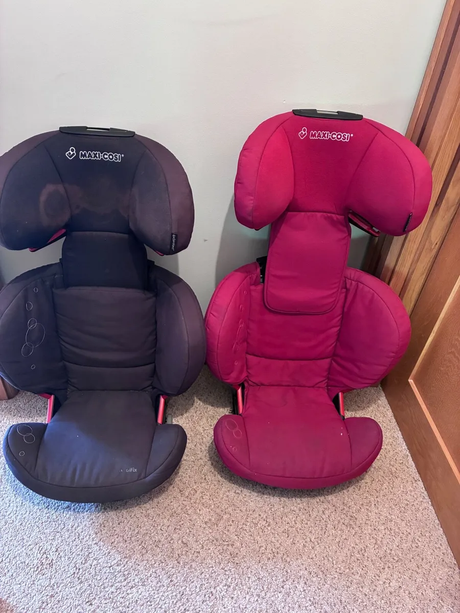 2 maxi cosy car seats (isofix) - Image 2