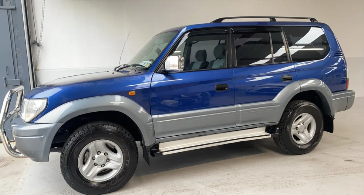 Toyota Landcruiser crewcab - Image 1