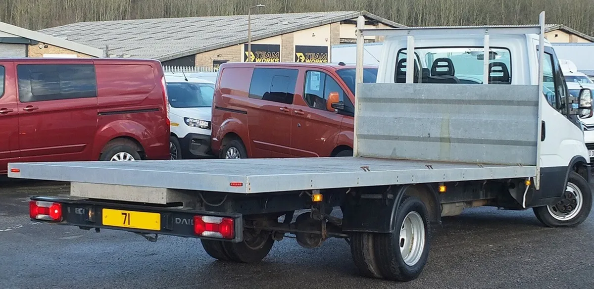 2021 Iveco Daily FlatBed Van - Image 3