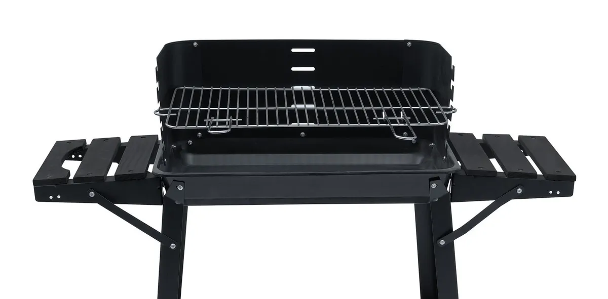 Titan BBQ Charcoal Garden Grill on Wheels - Image 4
