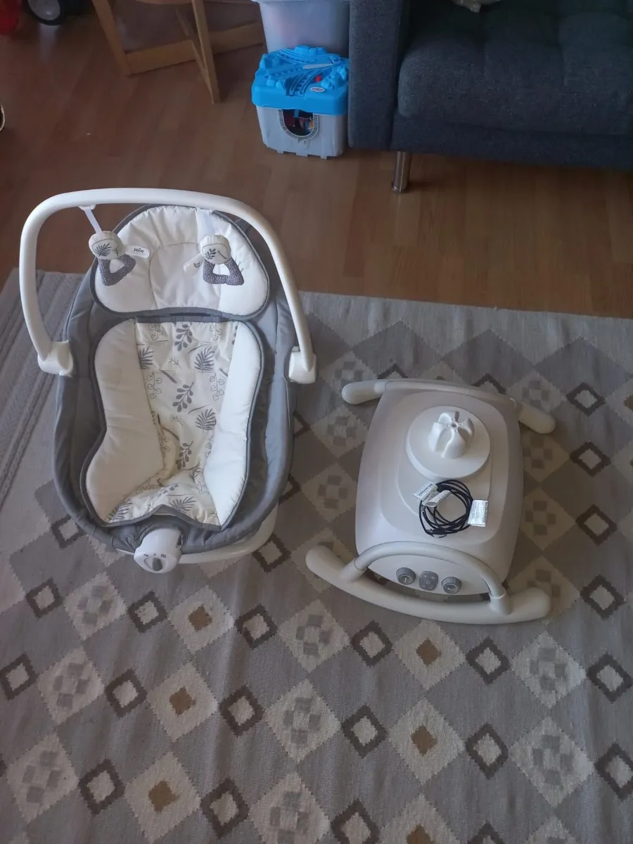 Baby bouncer - Image 1