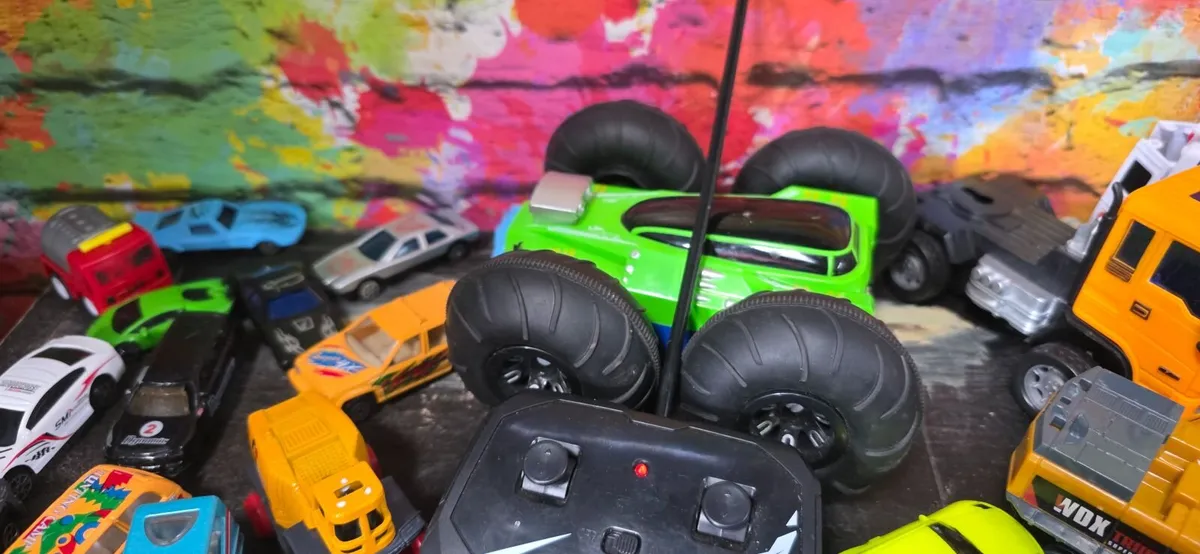 Toys car set 1 + RC car - Image 2