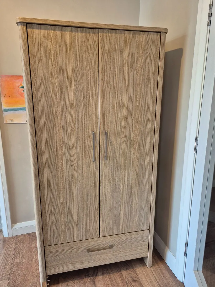 Bedroom Wardrobe - Image 3