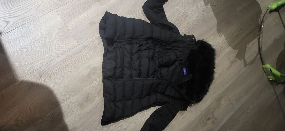 Maternity wear - Image 1