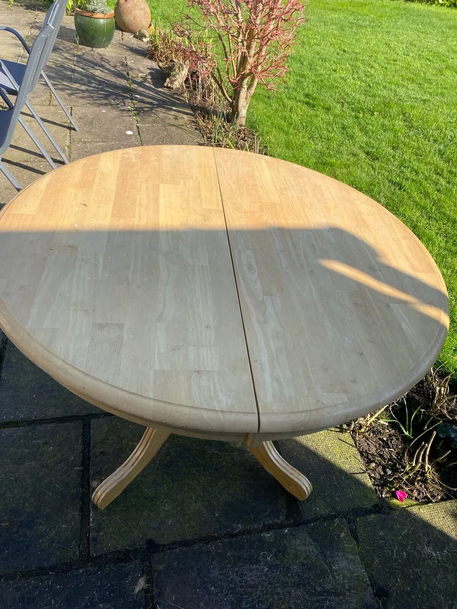Round extendable Dining table - Image 1