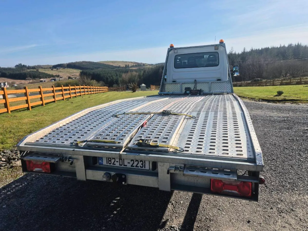 Recovery truck - Image 3