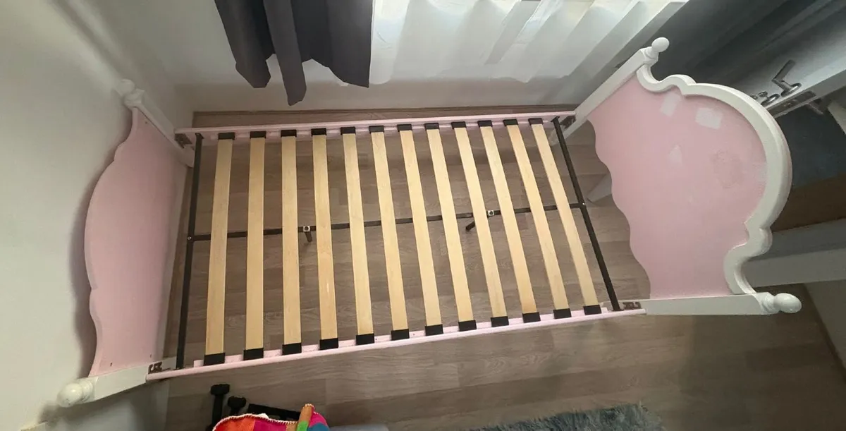 Children's Single Bed - Image 1