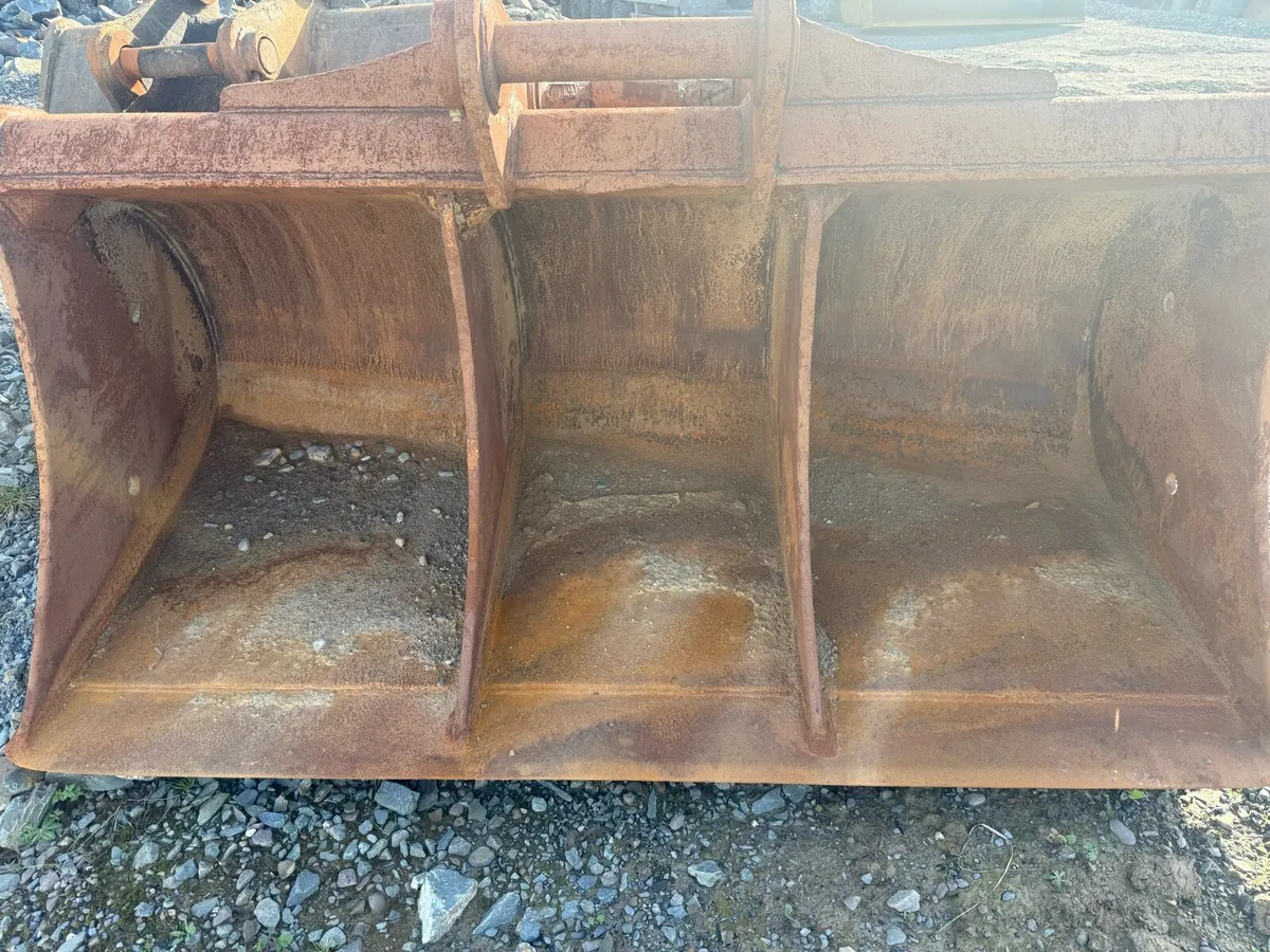 90mm hill 8ft grading bucket - Image 3