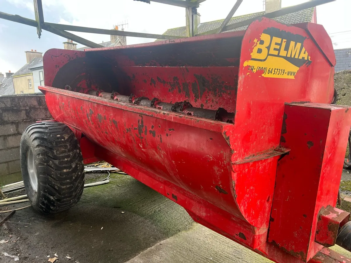 Bellmac Muck Spreader - Image 2