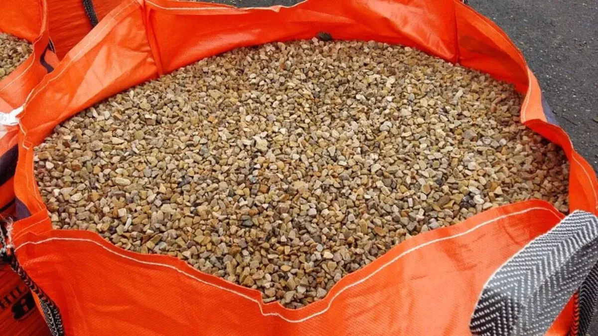 Glenview Lite Gold 20mm Decorative Stone - Image 2