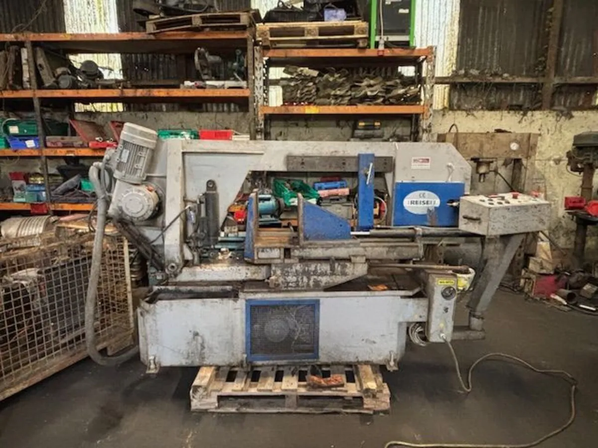 Large Bandsaw - Image 4