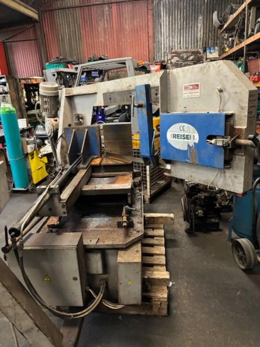 Large Bandsaw - Image 2