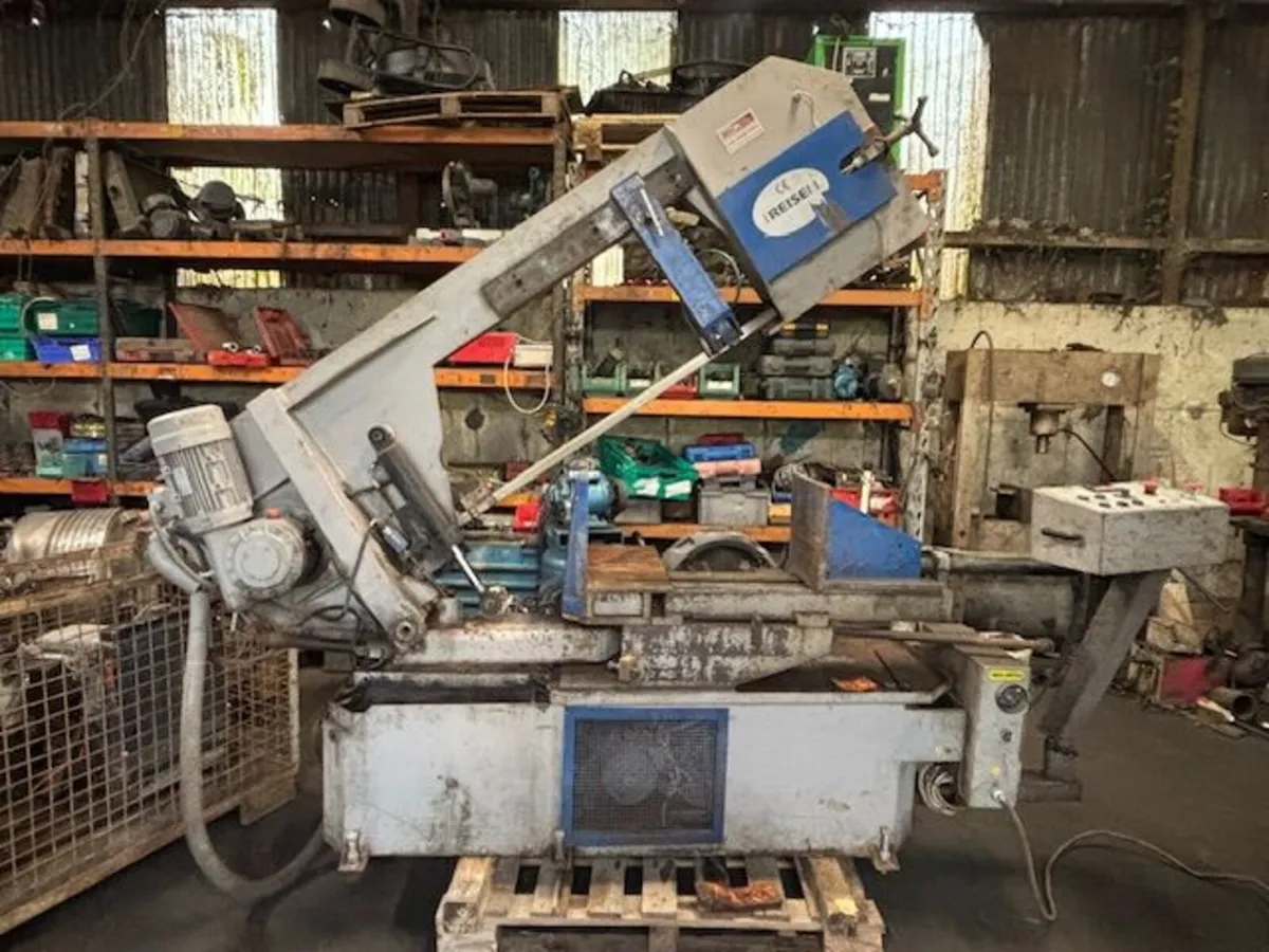 Large Bandsaw - Image 1