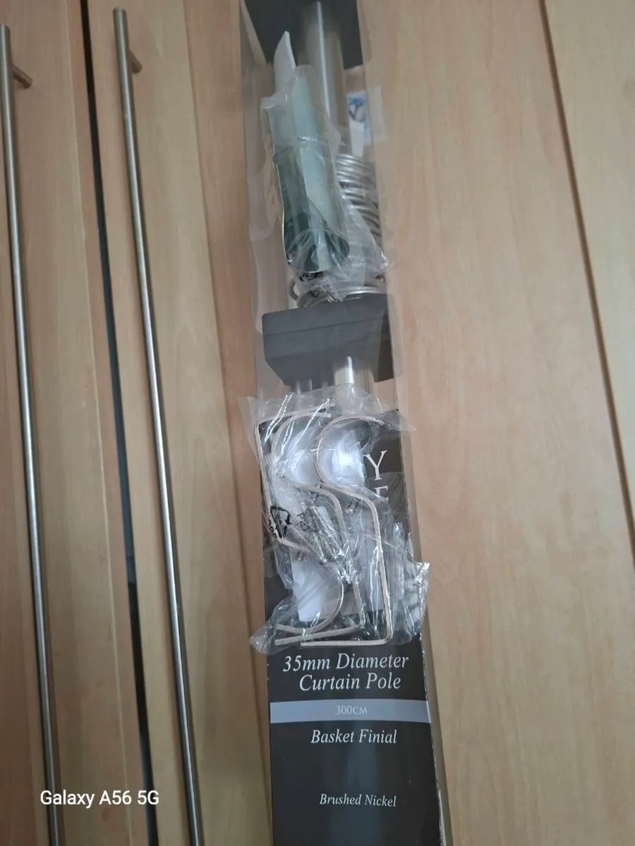 CURTAIN POLE - Image 2