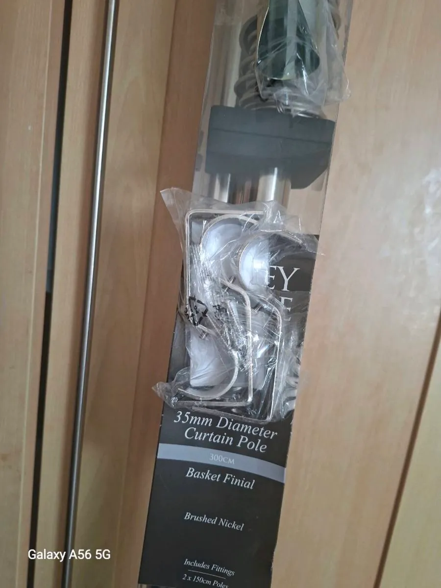 CURTAIN POLE - Image 4