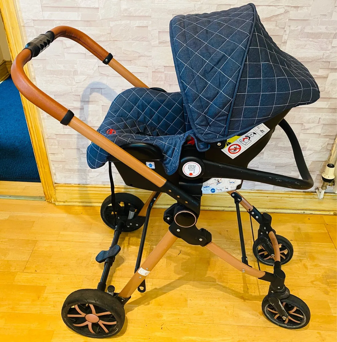 Baby Pram with Car Seat - Image 4