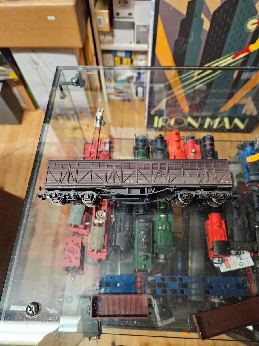 Hornby Lima OO Gauge Parcel Van