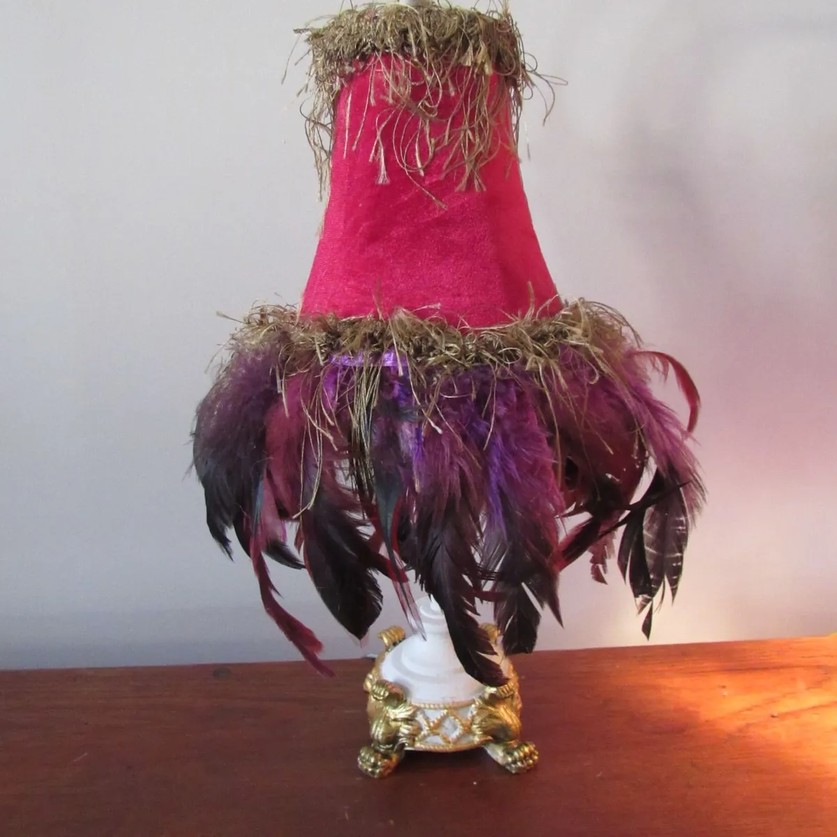 Pair Vintage Decorative Table Lamps Feather Shades - Image 4