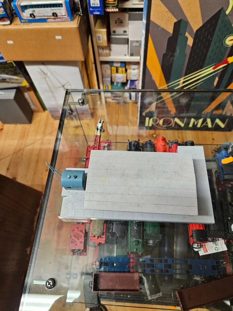 Hornby OO Gauge Goods Shed Depot - Image 2