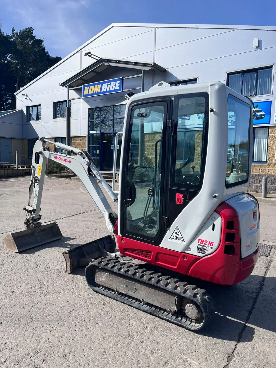 2018 TAKEUCHI TB216 1.5T MINI DIGGER - Image 2