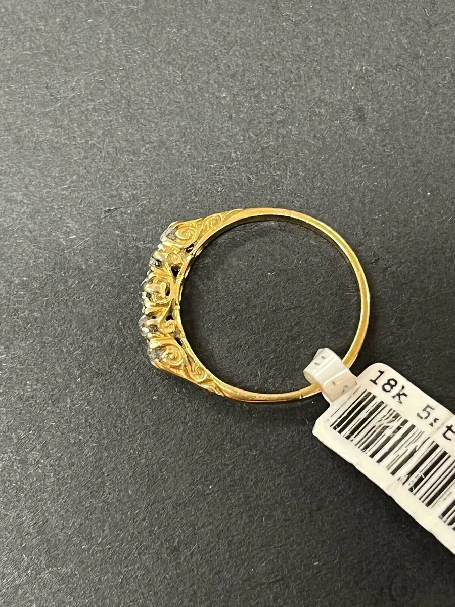18k gold vintage diamond ring. - Image 3