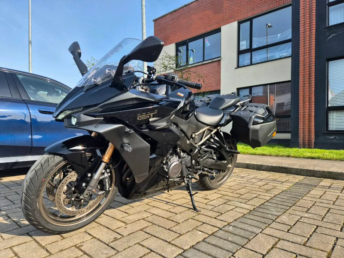Suzuki GSX-S 1000 GT Plus - Image 2