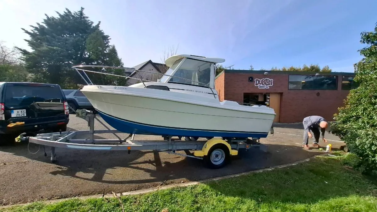 Merry fisher 530 - Image 1