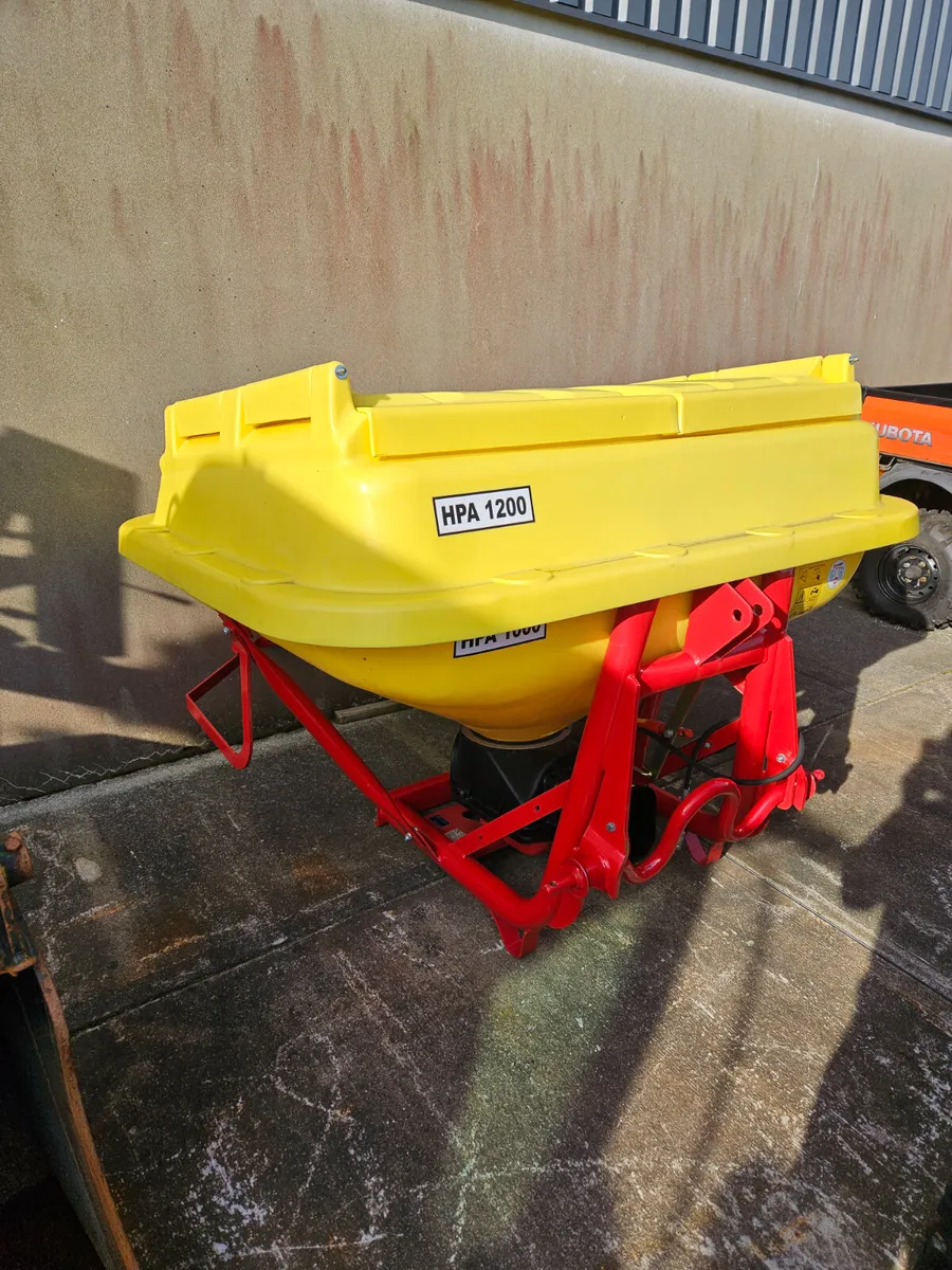 Abbey spreader - Image 1