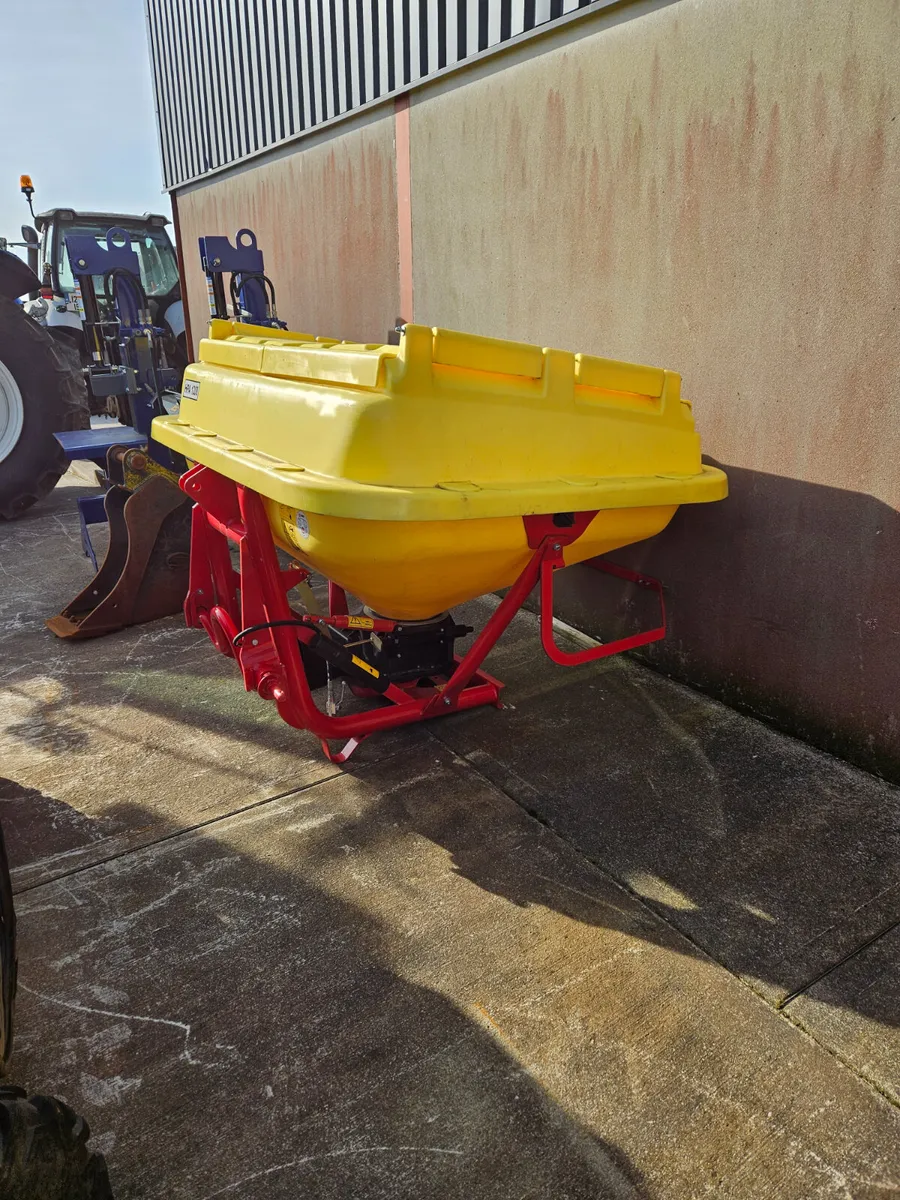 Abbey spreader - Image 3