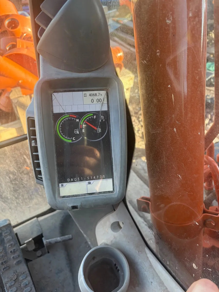 Hitachi 130-6 for sale - Image 2