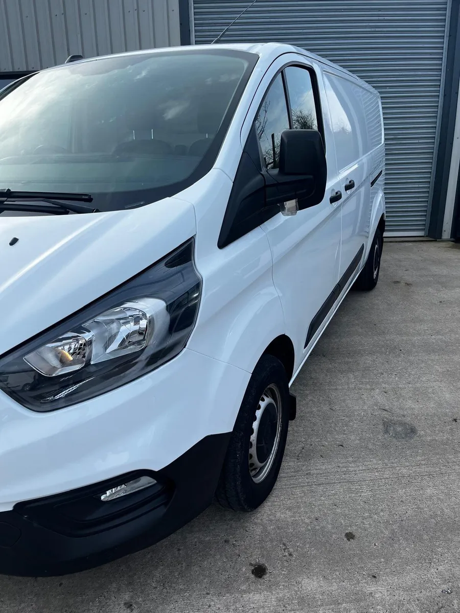 Ford Transit Custom 2021 LWB, FSH, Ready to go - Image 2