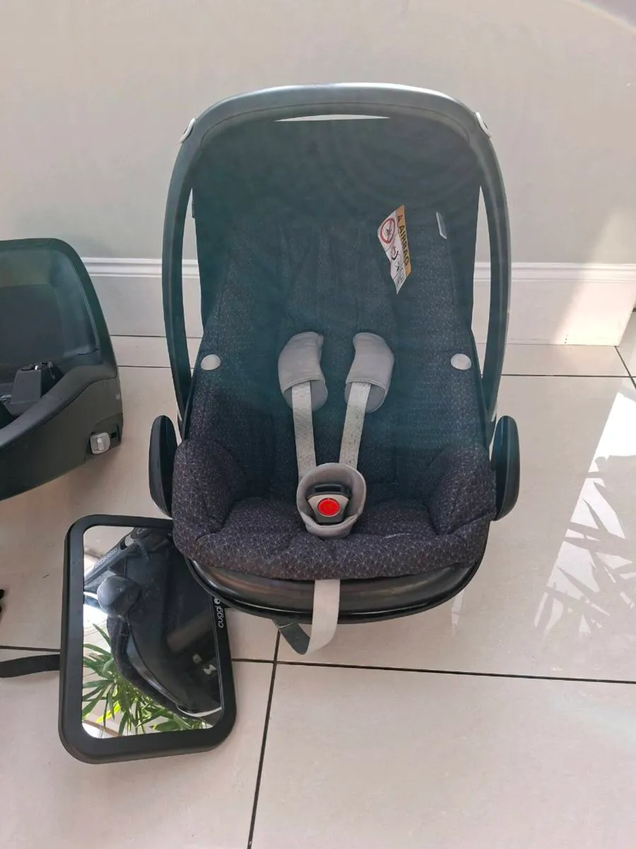 Maxi Cosy Baby Car Seat & ISOFIX - Image 2