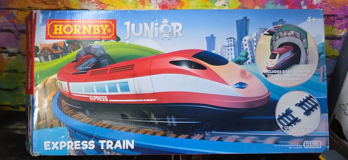 Hornby Junior Train (never used) + extra train set - Image 3