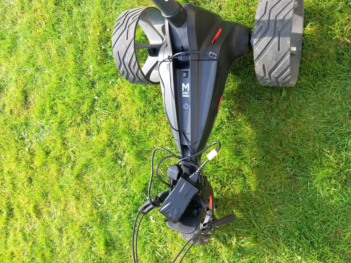 Motocaddy M 1 Golf Cart - Image 4