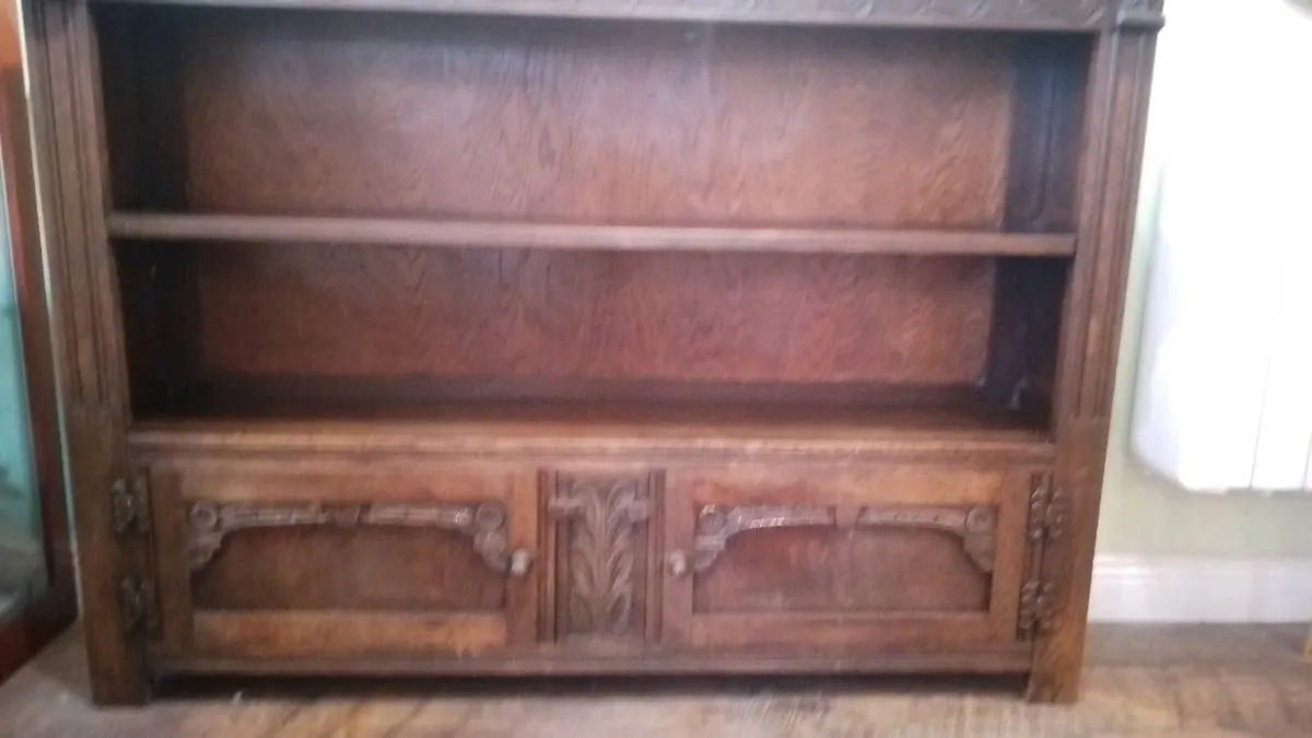 Vintage carved book case - Image 2