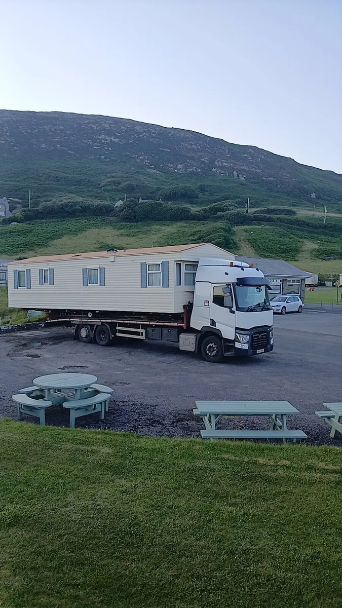 Renault T range 380 caravan transporter - Image 1