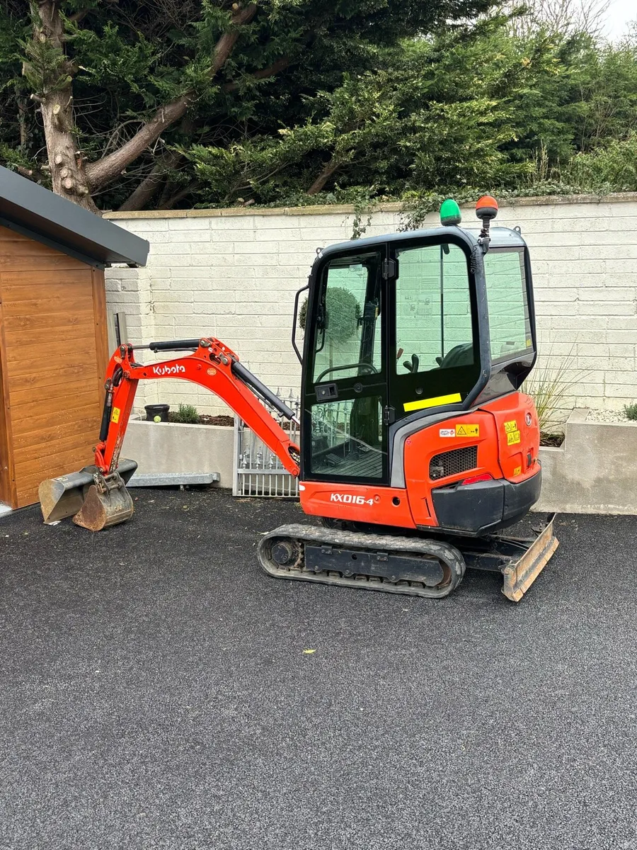 Kubota KX016-4   1.6ton Mini Digger - Image 1