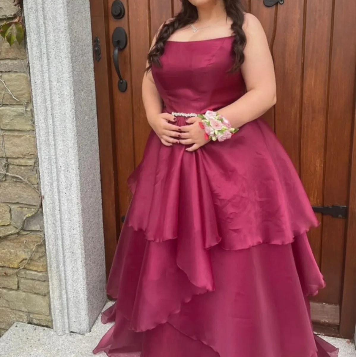 Burgundy debs dress - Image 2